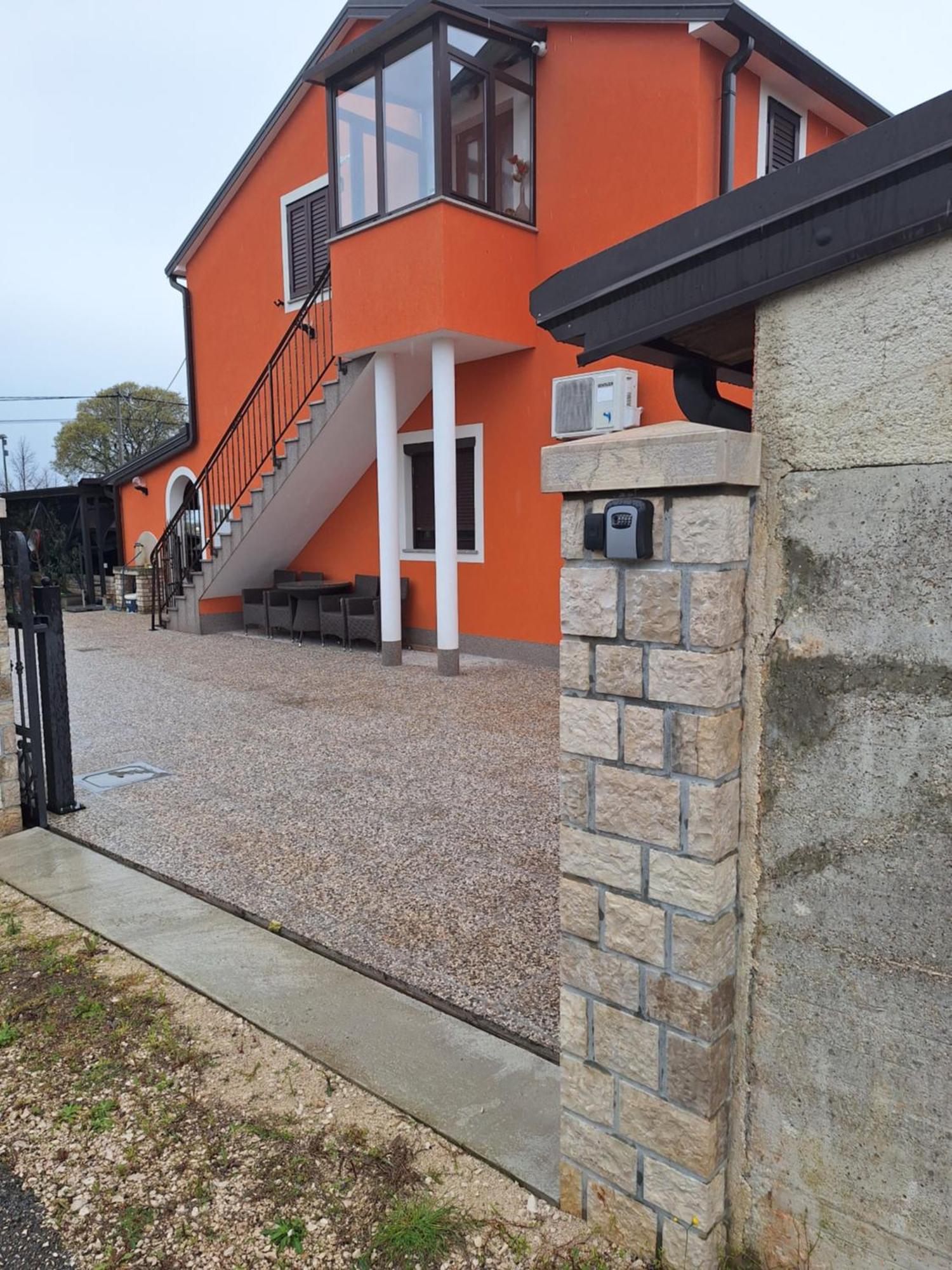 Apartment Dorina Buje Zewnętrze zdjęcie
